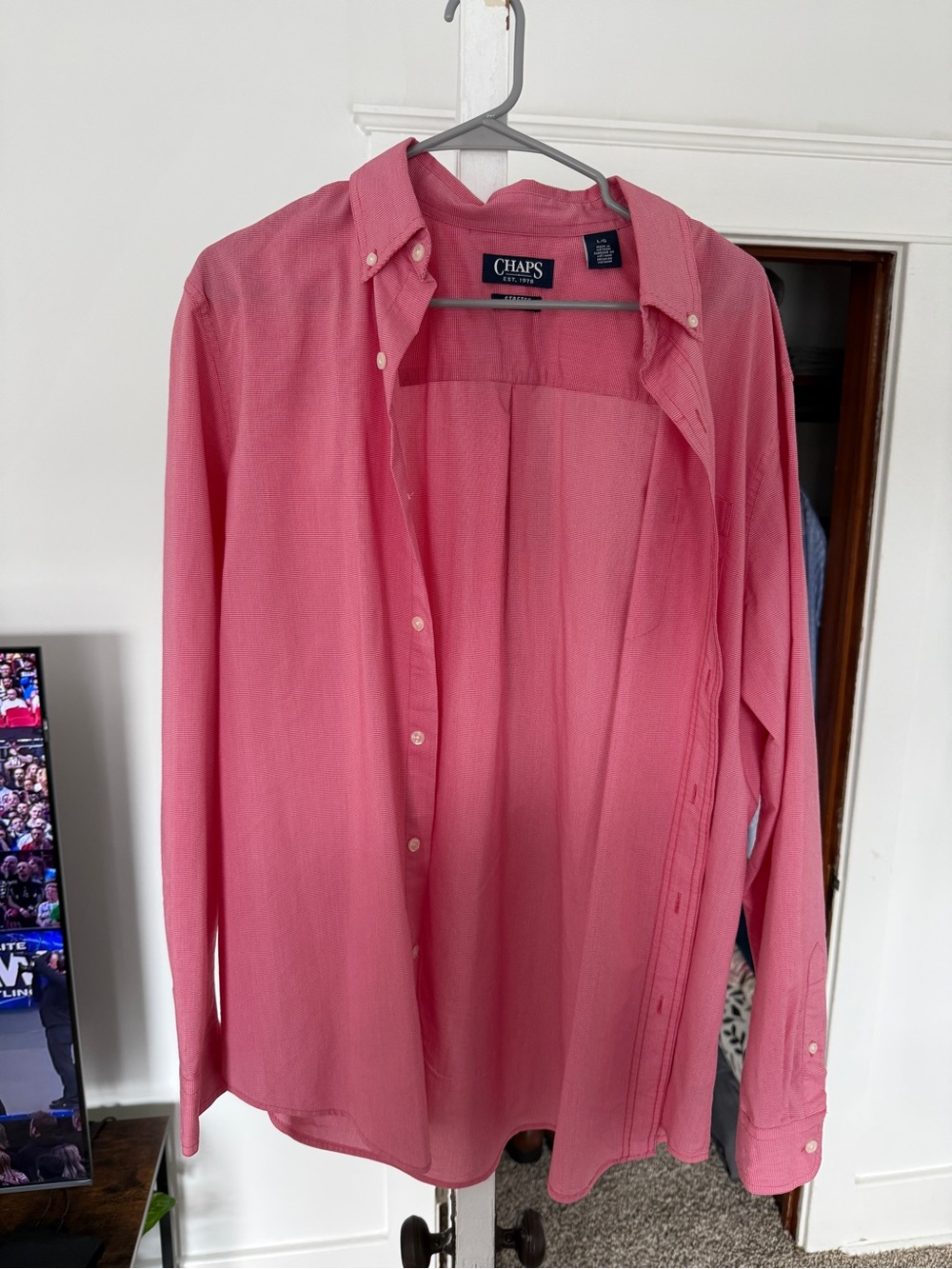 Chaps Men's Coral Pink Button-Down Shirt
